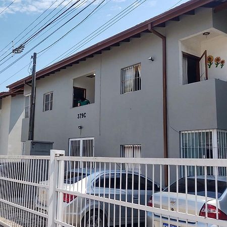 Apartamento Ubatuba - Praia Grande - 200M Da Praia Ngoại thất bức ảnh